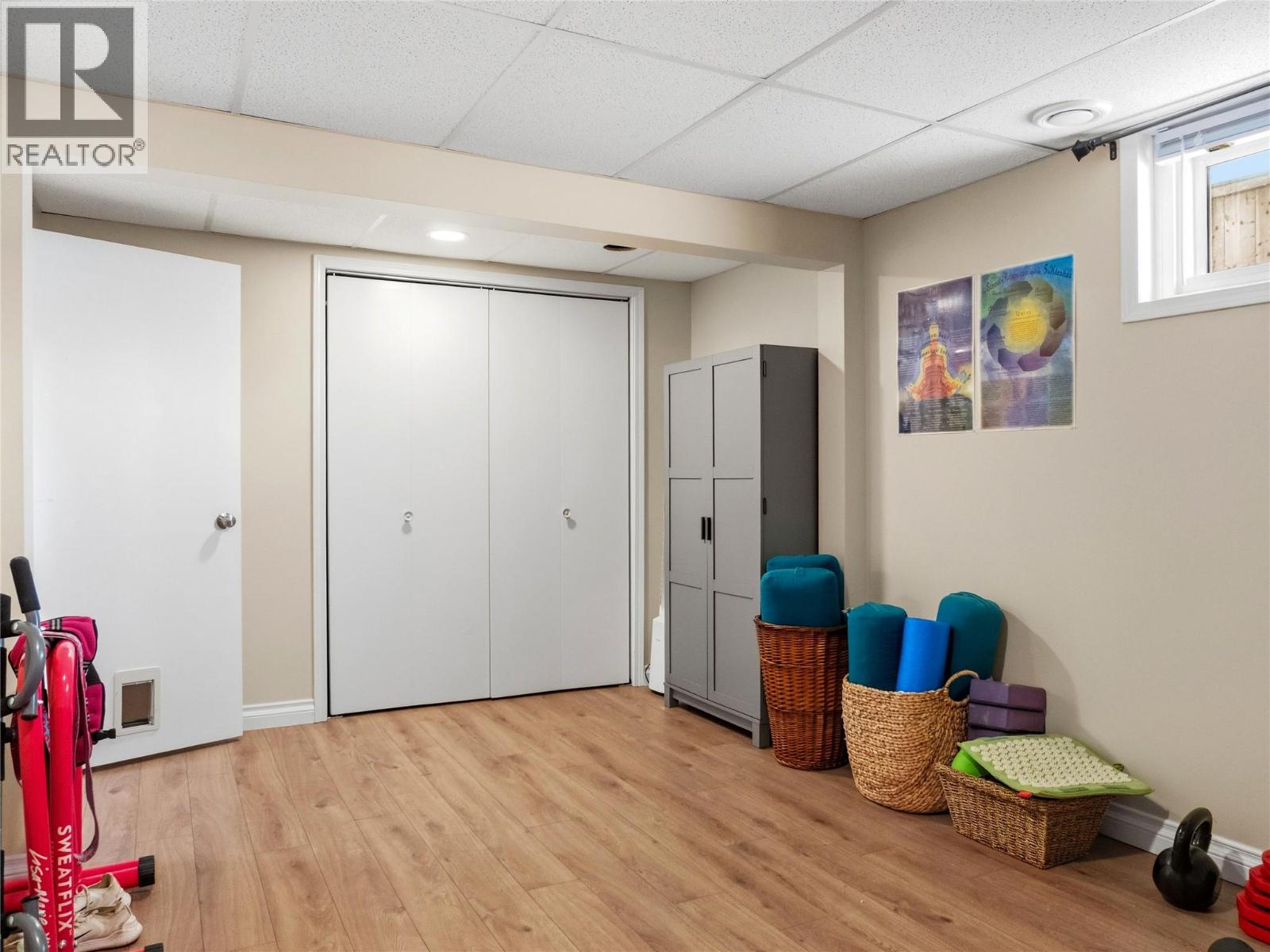 1841 ASPEN DRIVE - 43