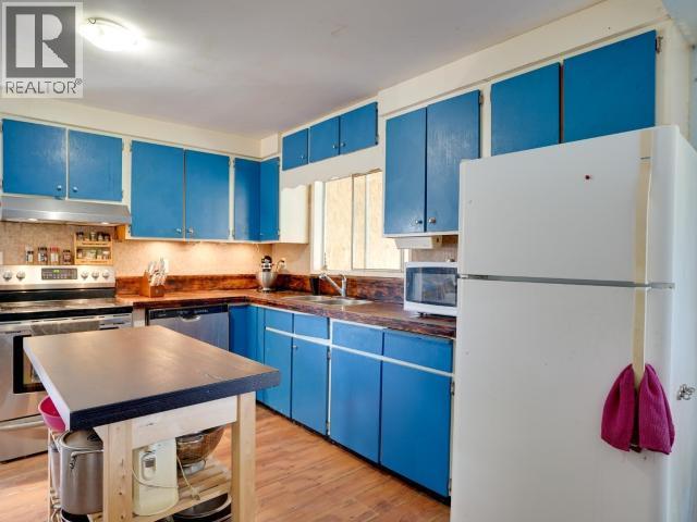 2039 MAIN STREET - 5