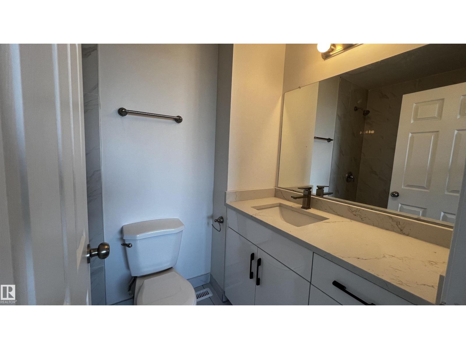 3323 107 AV NW NW, Edmonton