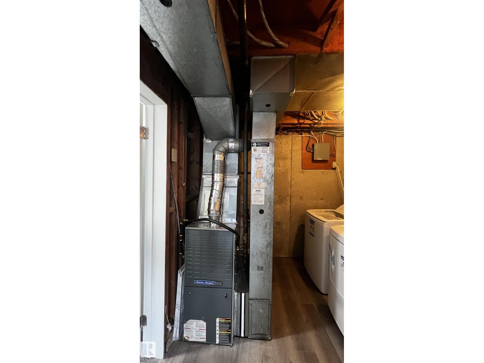 3323 107 AV NW NW, Edmonton