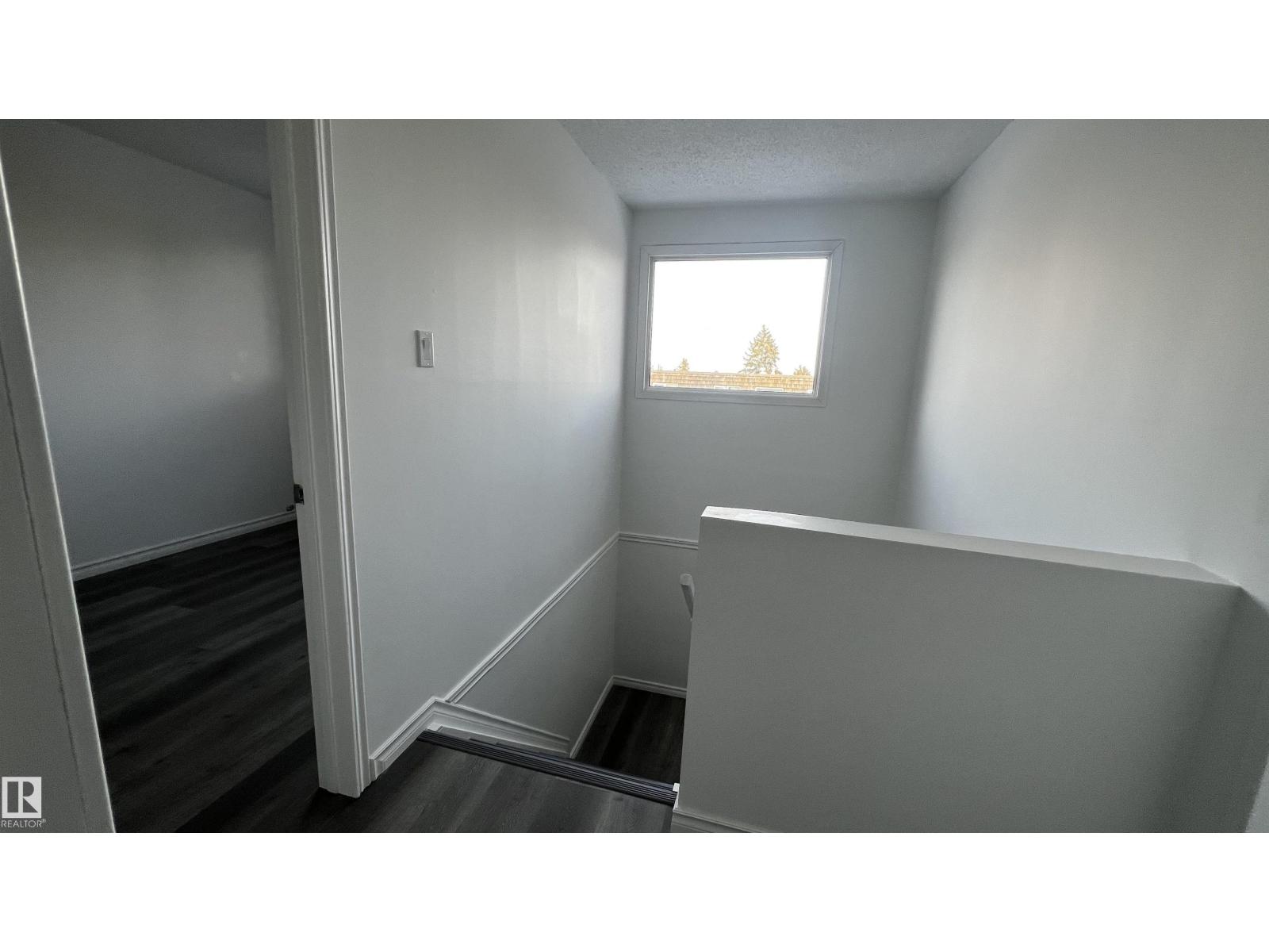 3323 107 AV NW NW, Edmonton