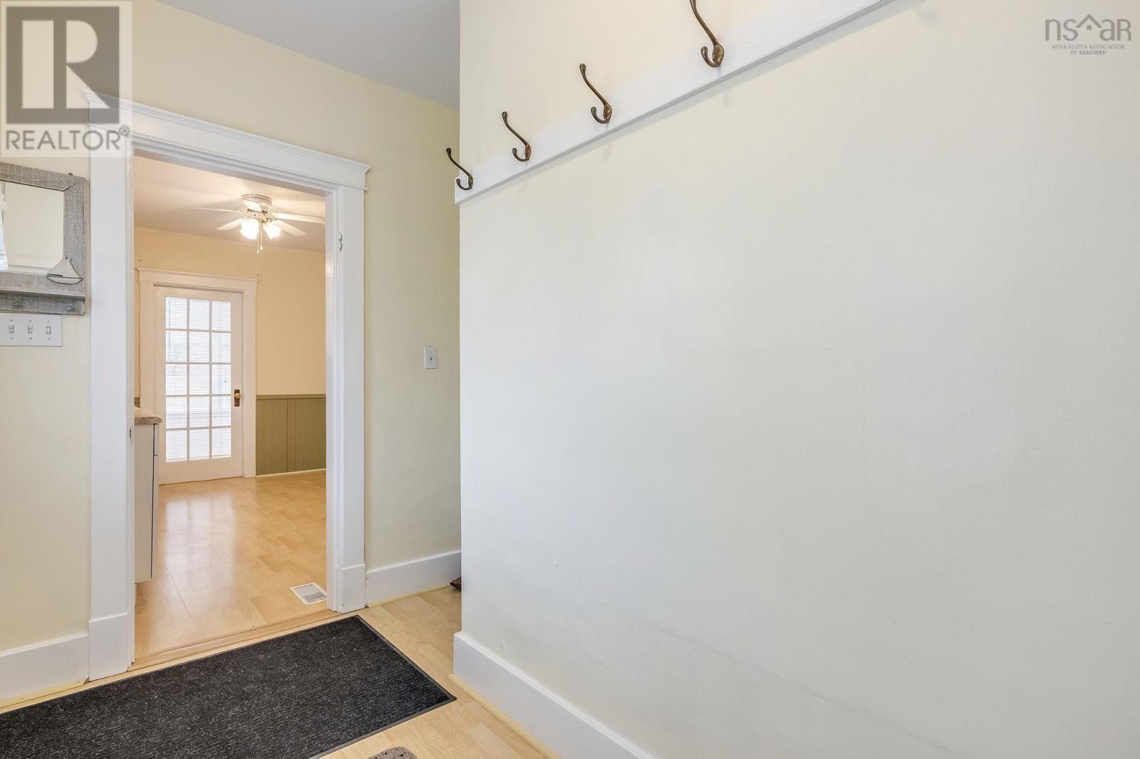 Property 31 of 47 of 2576 1 Highway