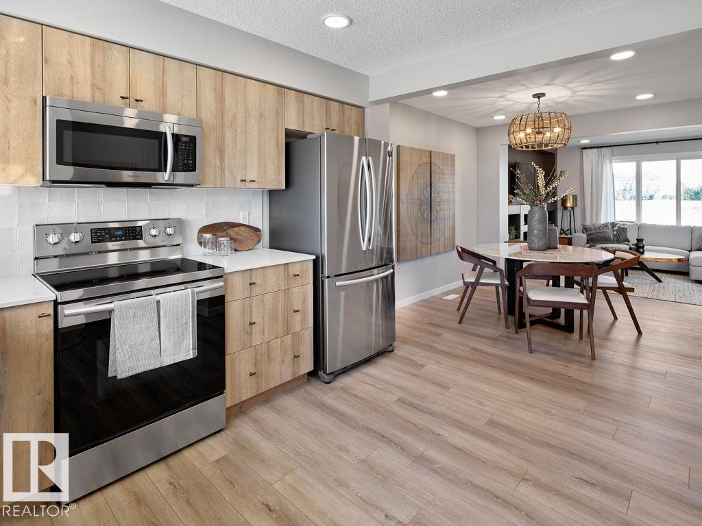 #13 3705 141 ST SW, Edmonton