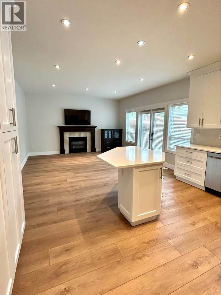 7603 ST ANDREW COURT - 8