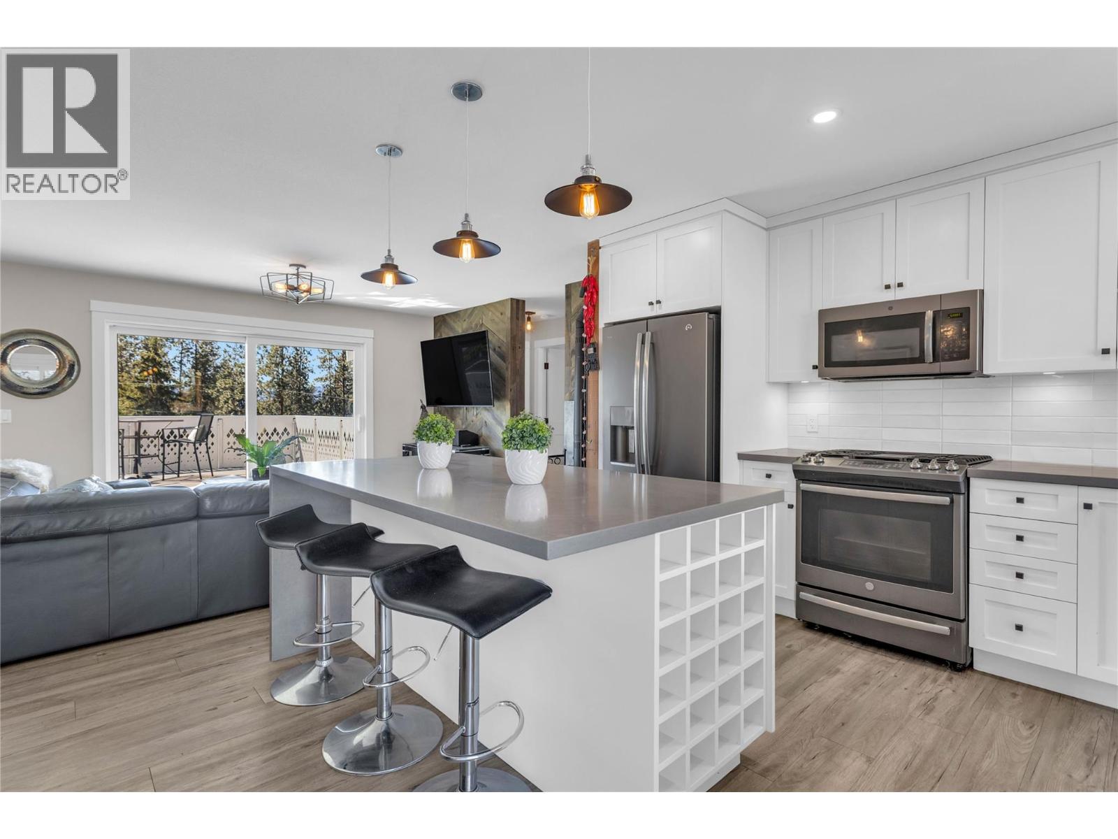  488 Sheila Crescent, Kelowna