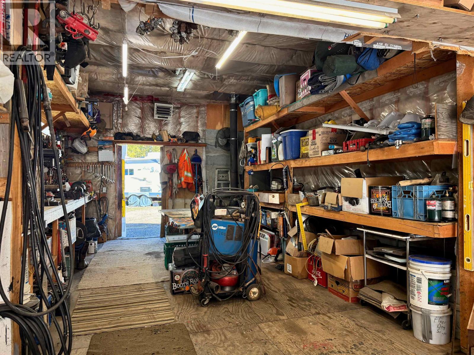 9303 S MAHOOD LAKE ROAD - 25