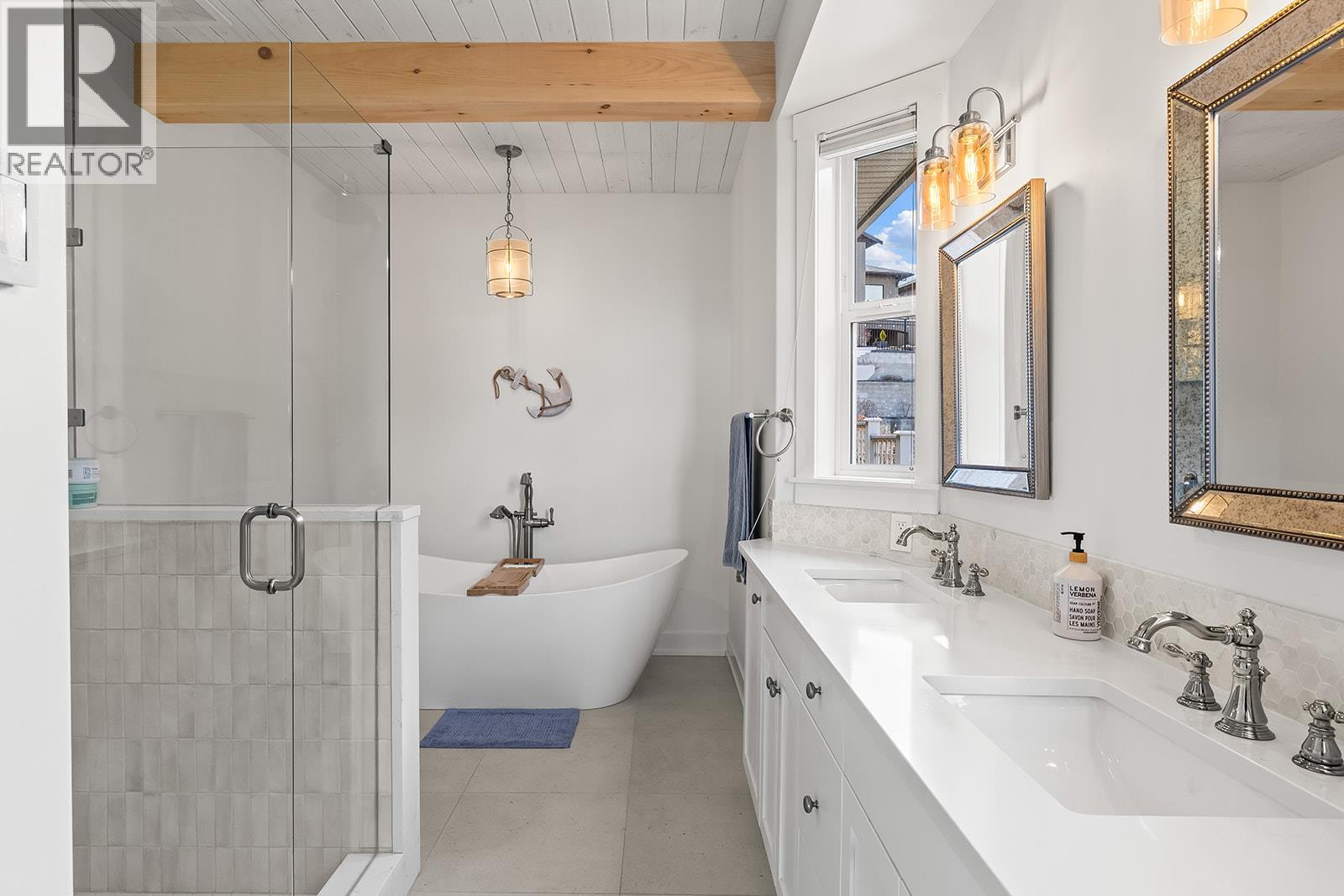  629 Almandine Court, Kelowna