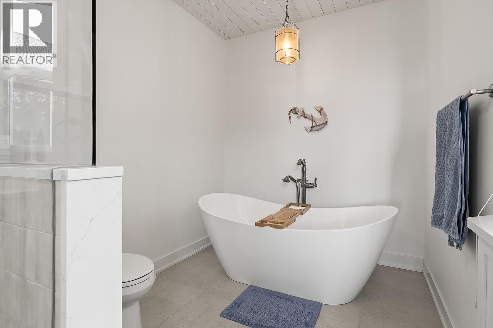  629 Almandine Court, Kelowna