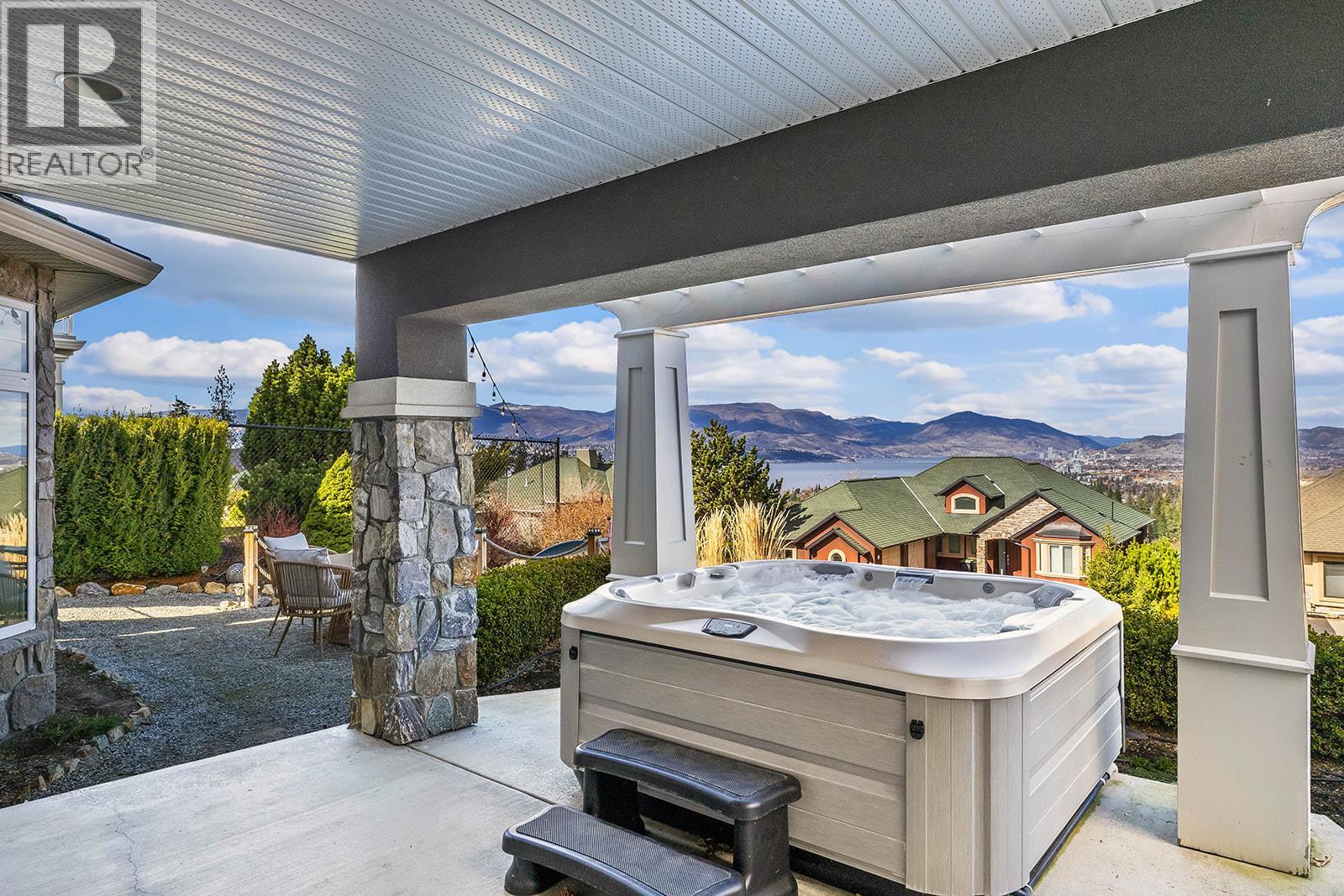  629 Almandine Court, Kelowna