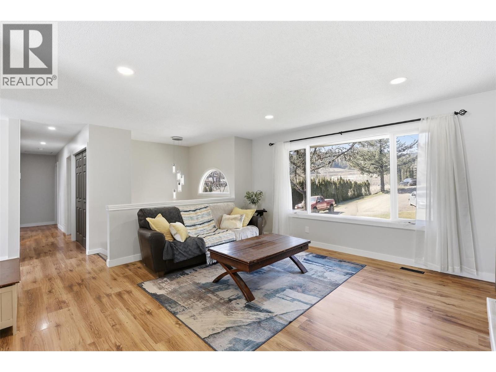 1515 CASCADE STREET - 9