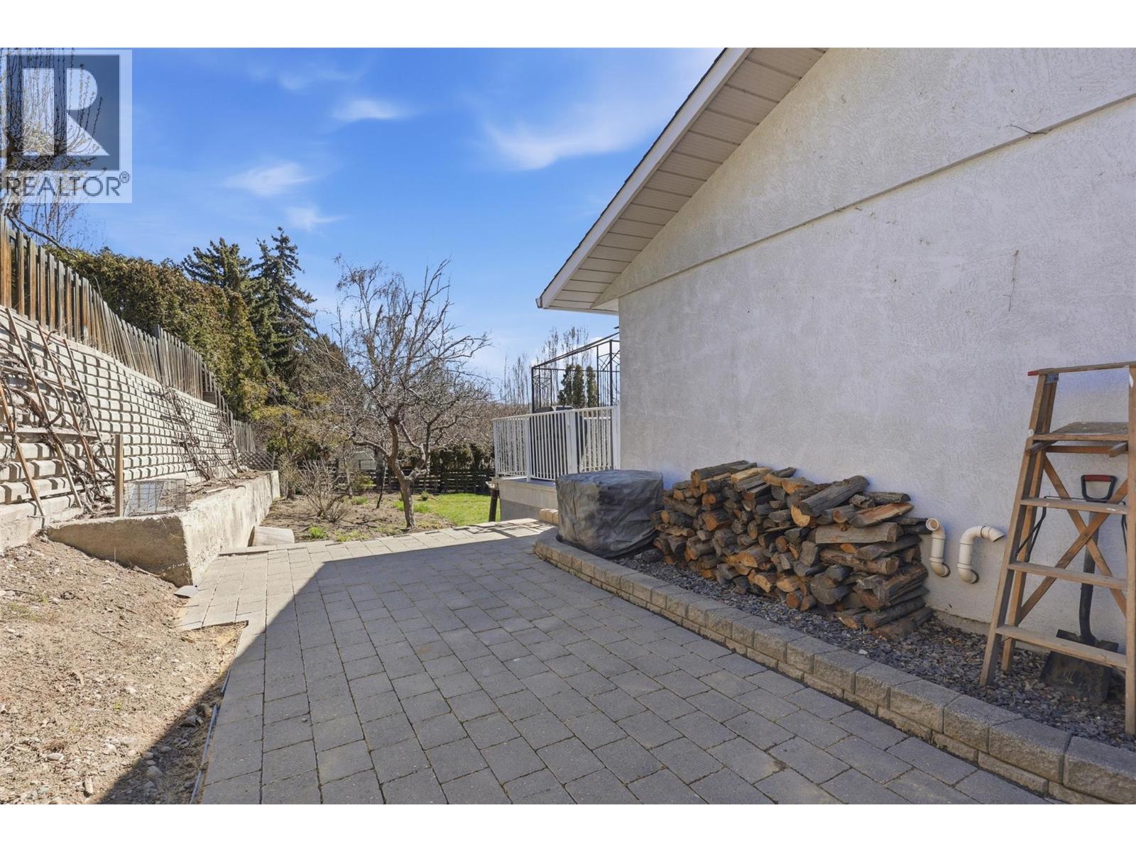 1515 CASCADE STREET - 50