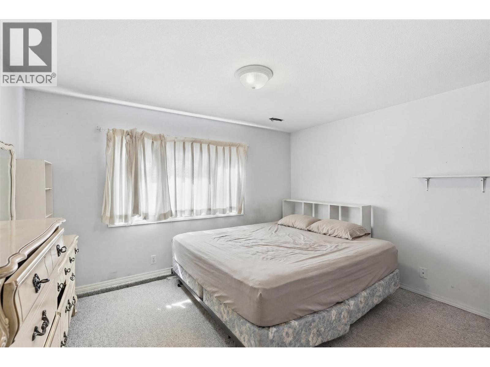 1515 CASCADE STREET - 38