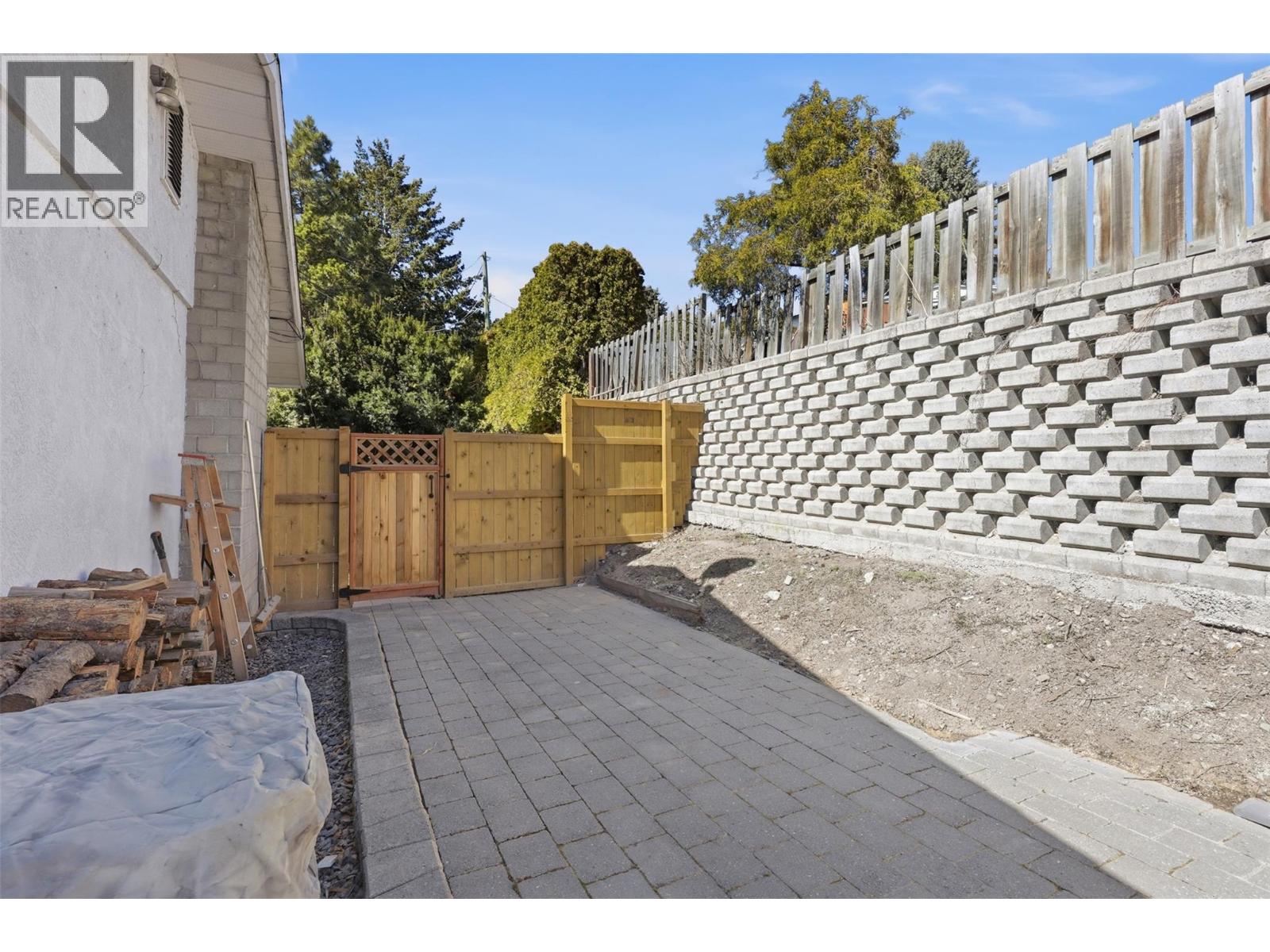 1515 CASCADE STREET - 49