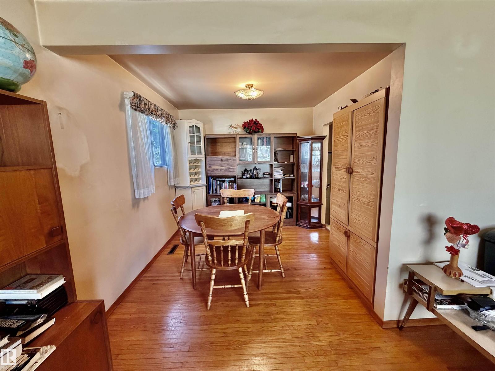 13203 136A AV NW, Edmonton