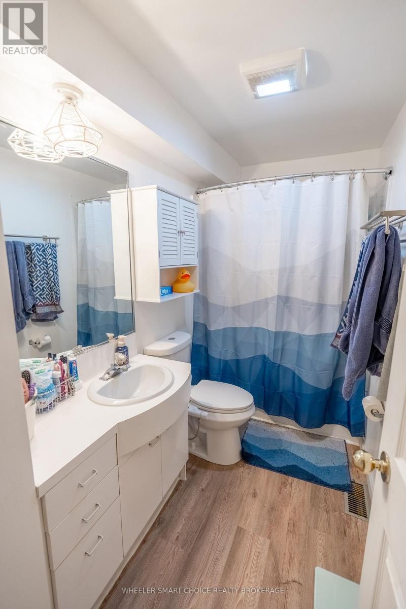 1242 CHURCHILL STREET - 11