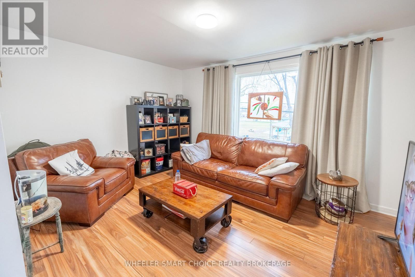 1242 CHURCHILL STREET - 25