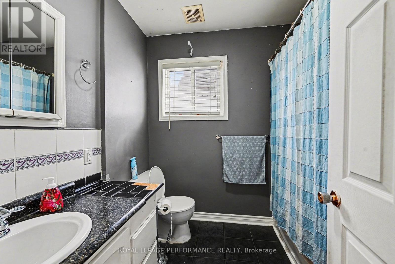 414 GILLESPIE AVENUE — photo 20