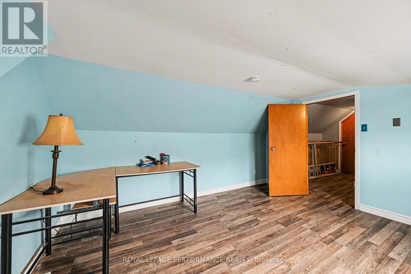 414 GILLESPIE AVENUE — photo 22