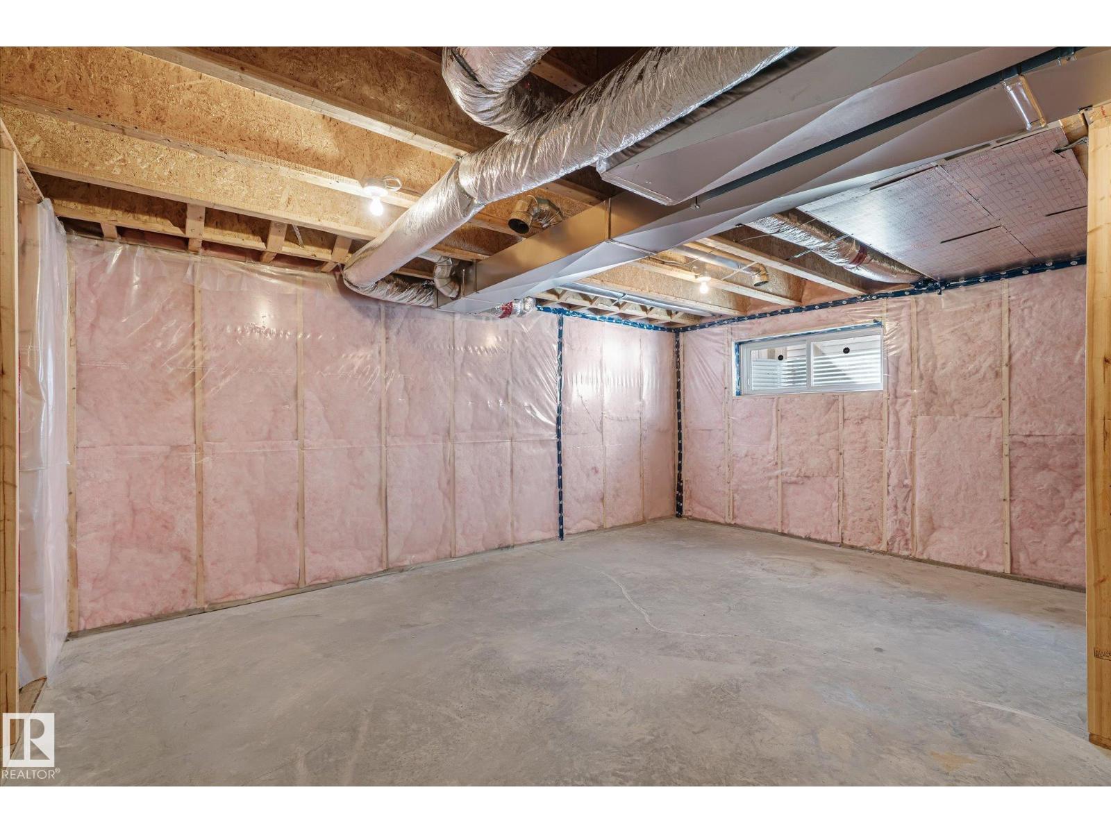 3217 11 AV NW, Edmonton