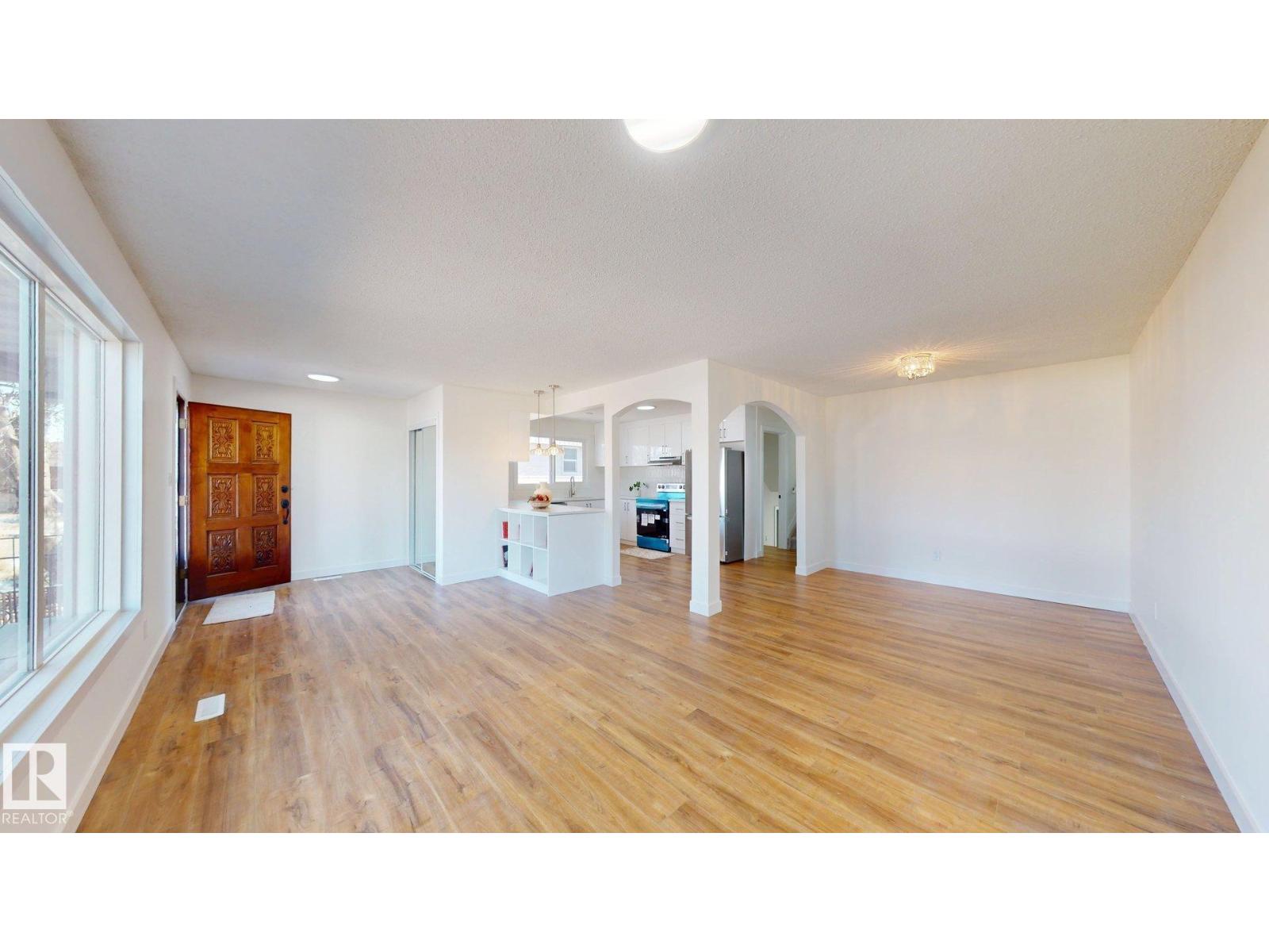 8515 86 AV NW, Edmonton