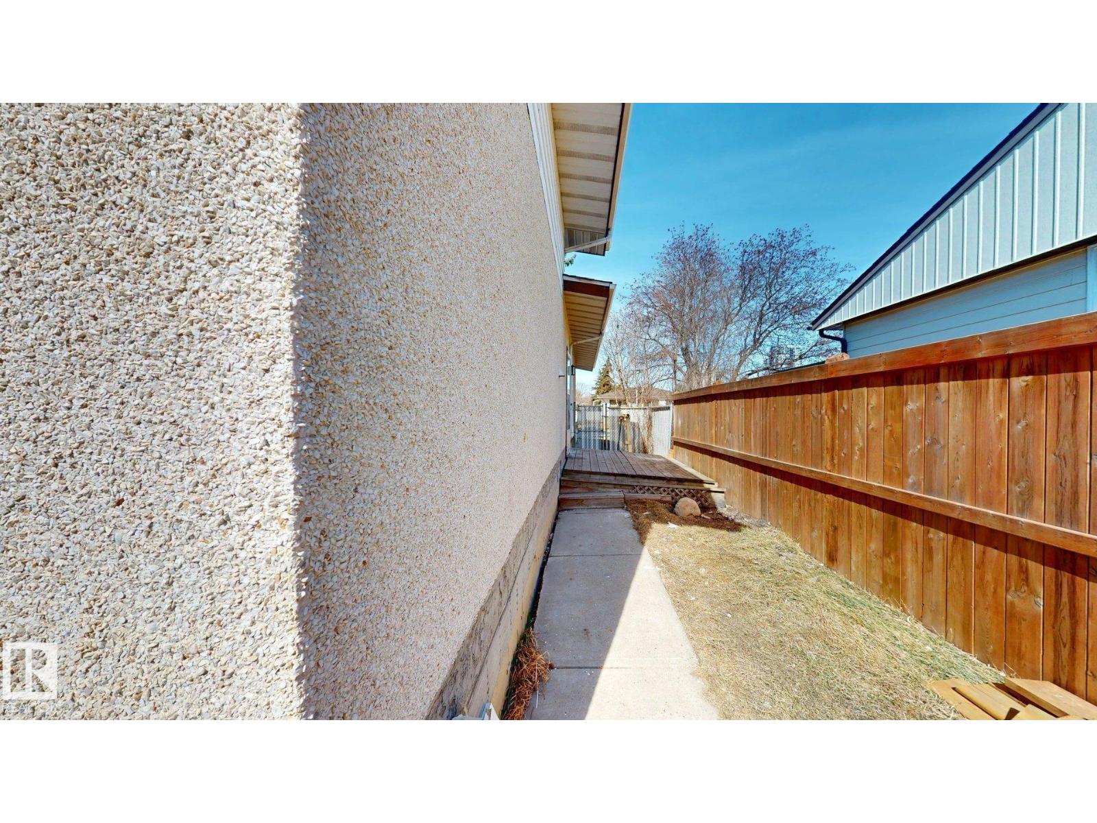 8515 86 AV NW, Edmonton