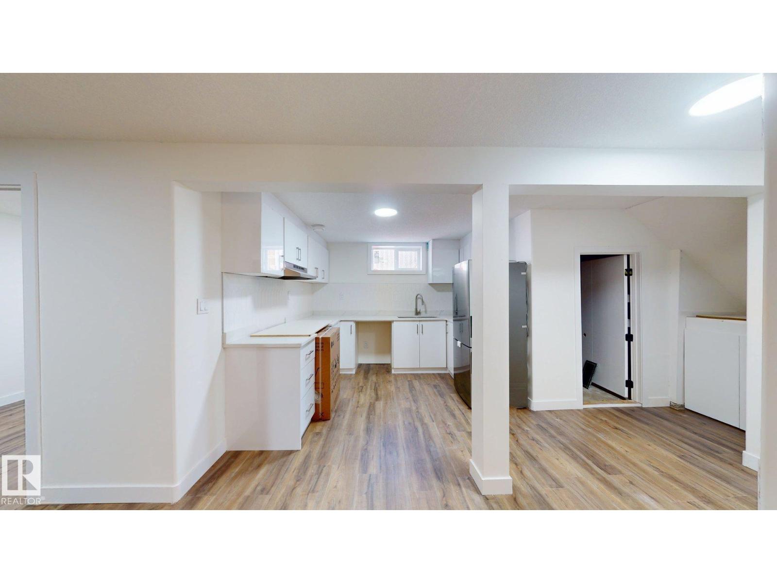 8515 86 AV NW, Edmonton