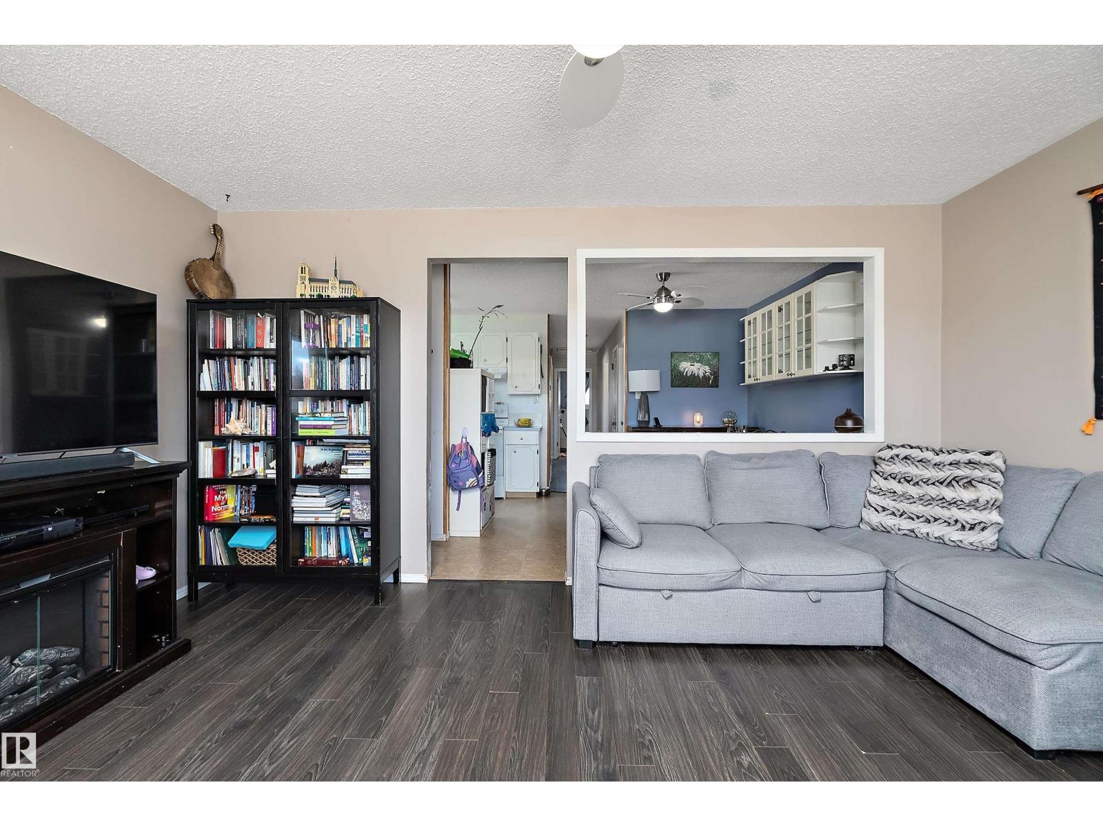 28 Camelot AV, Leduc