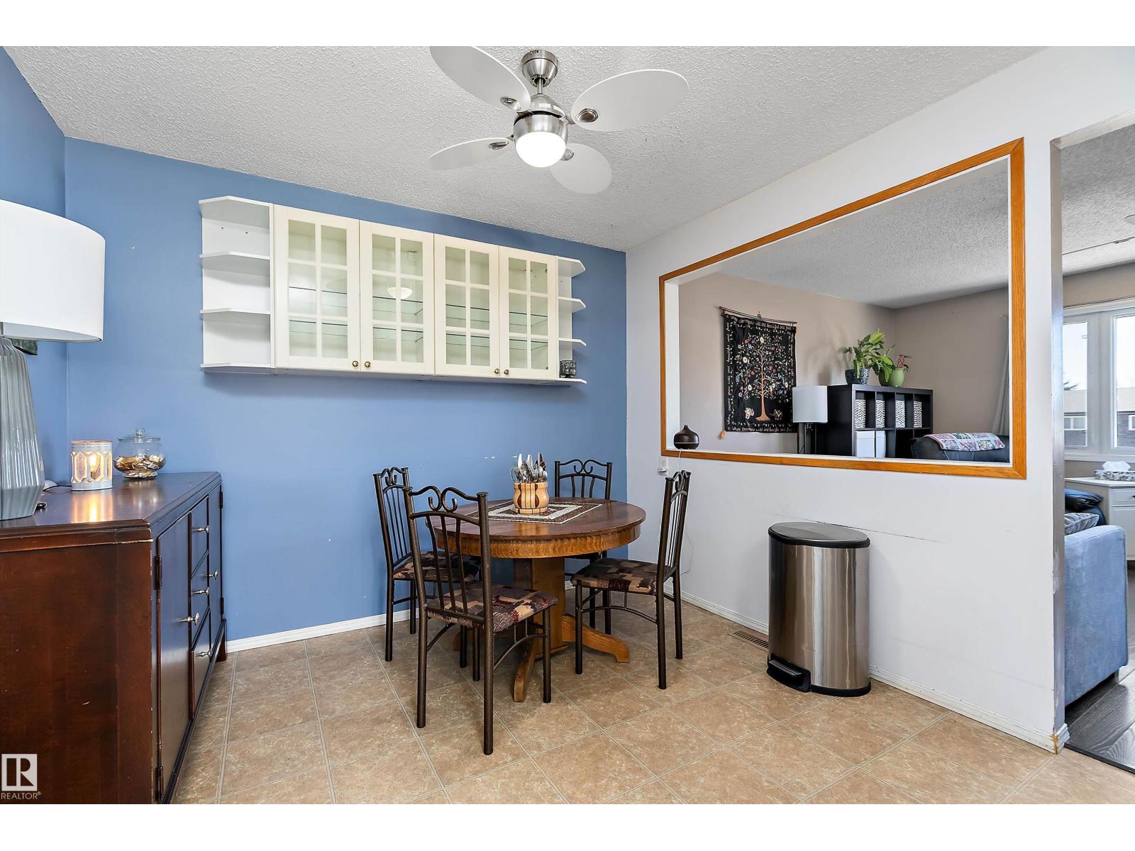 28 Camelot AV, Leduc