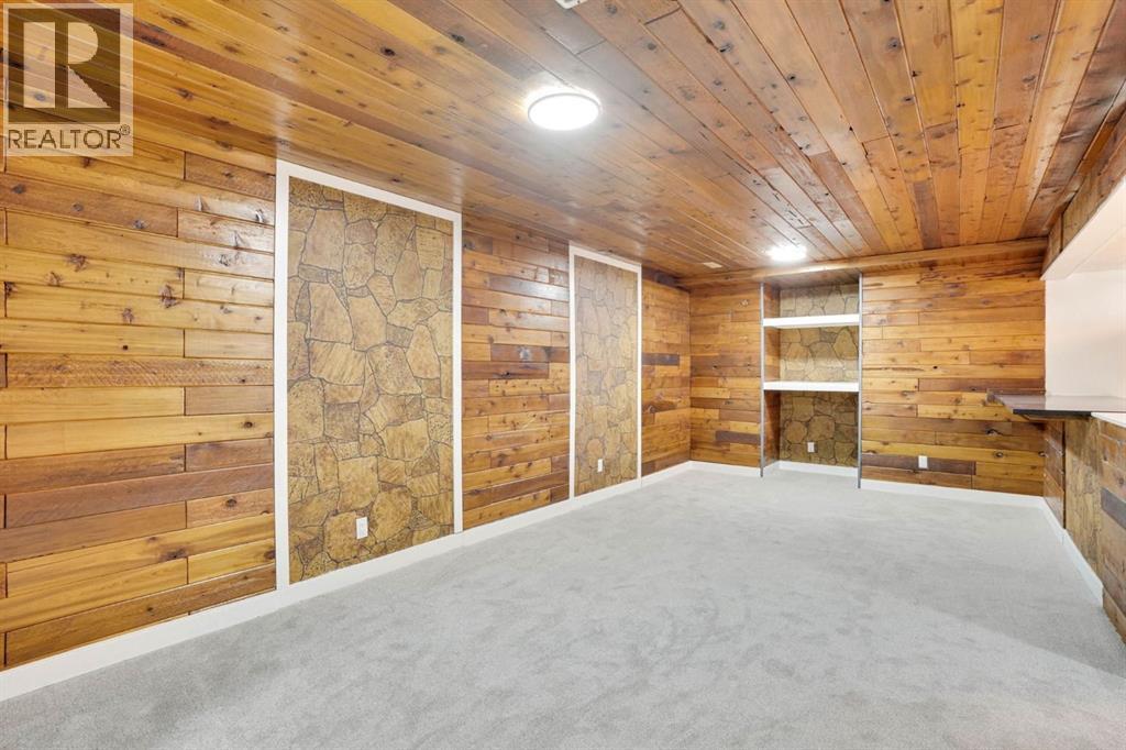 363 TEMPLESIDE CIRCLE NE - 23