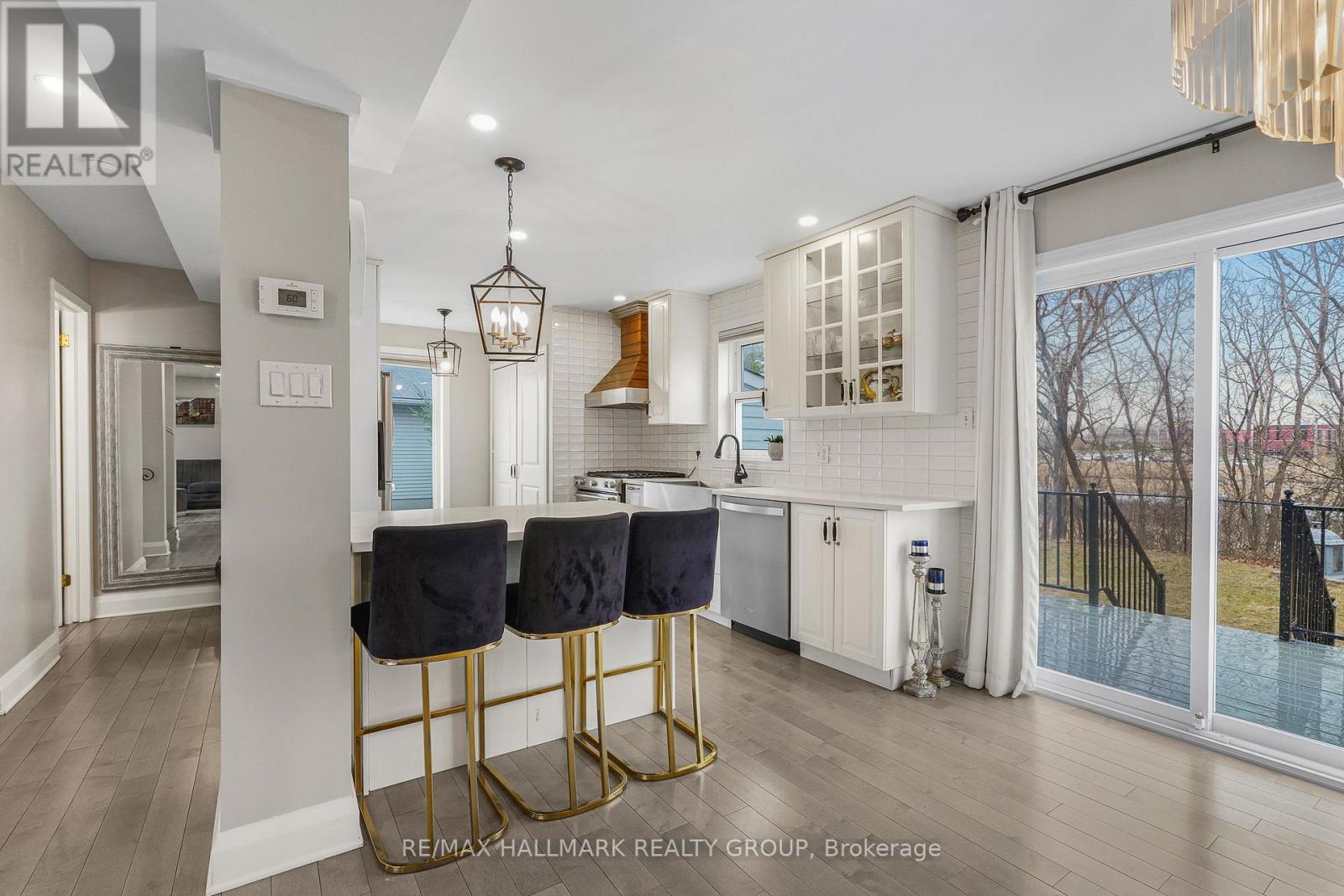 436 YVES STREET - 11