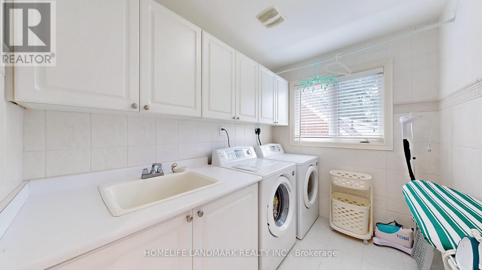 122 NORTON AVENUE - 25