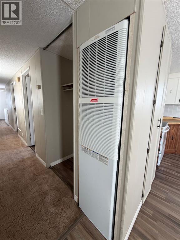 169 CLAUSEN CRESCENT - 5