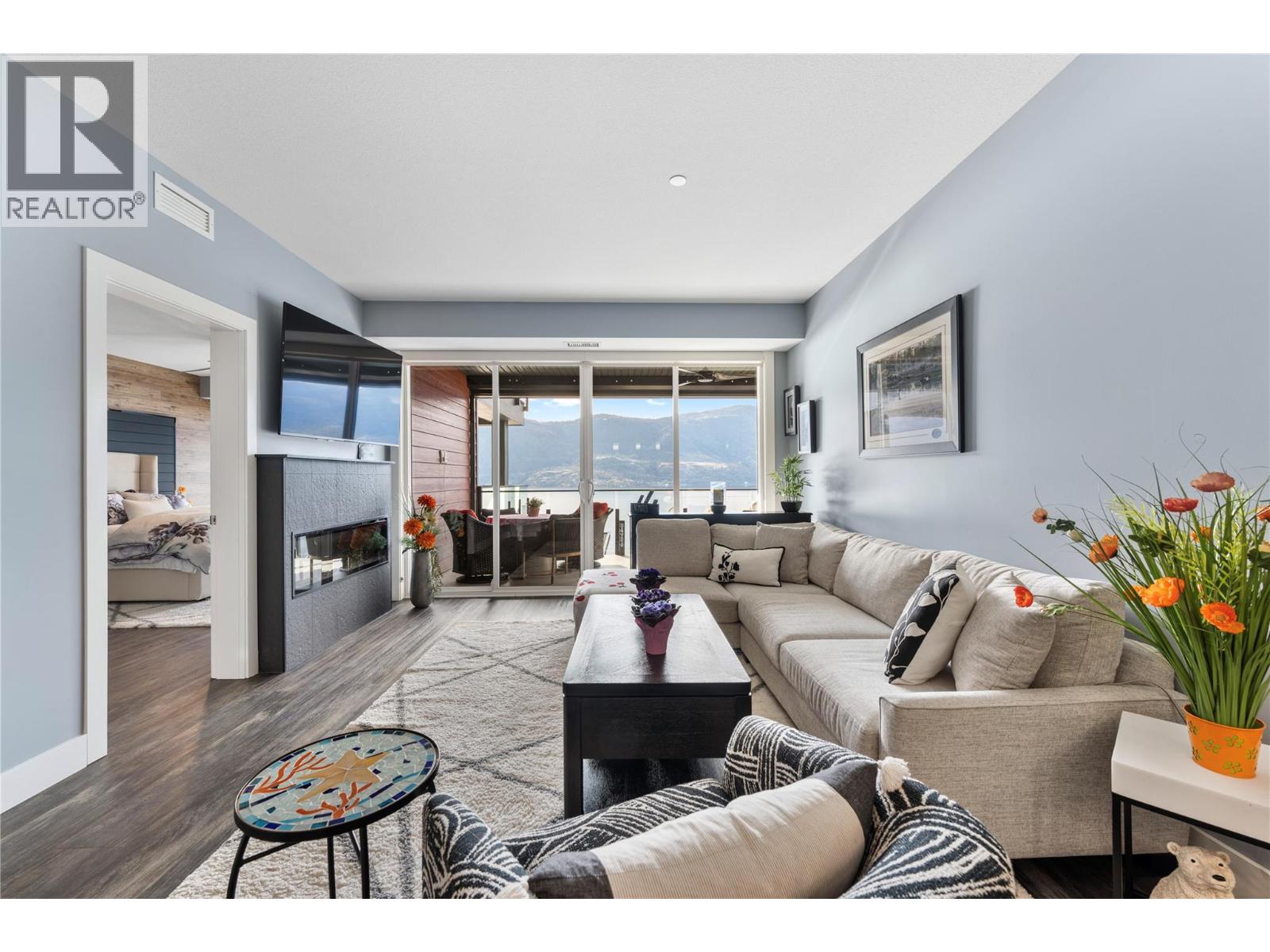 #309 3475 GRANITE CLOSE - 8