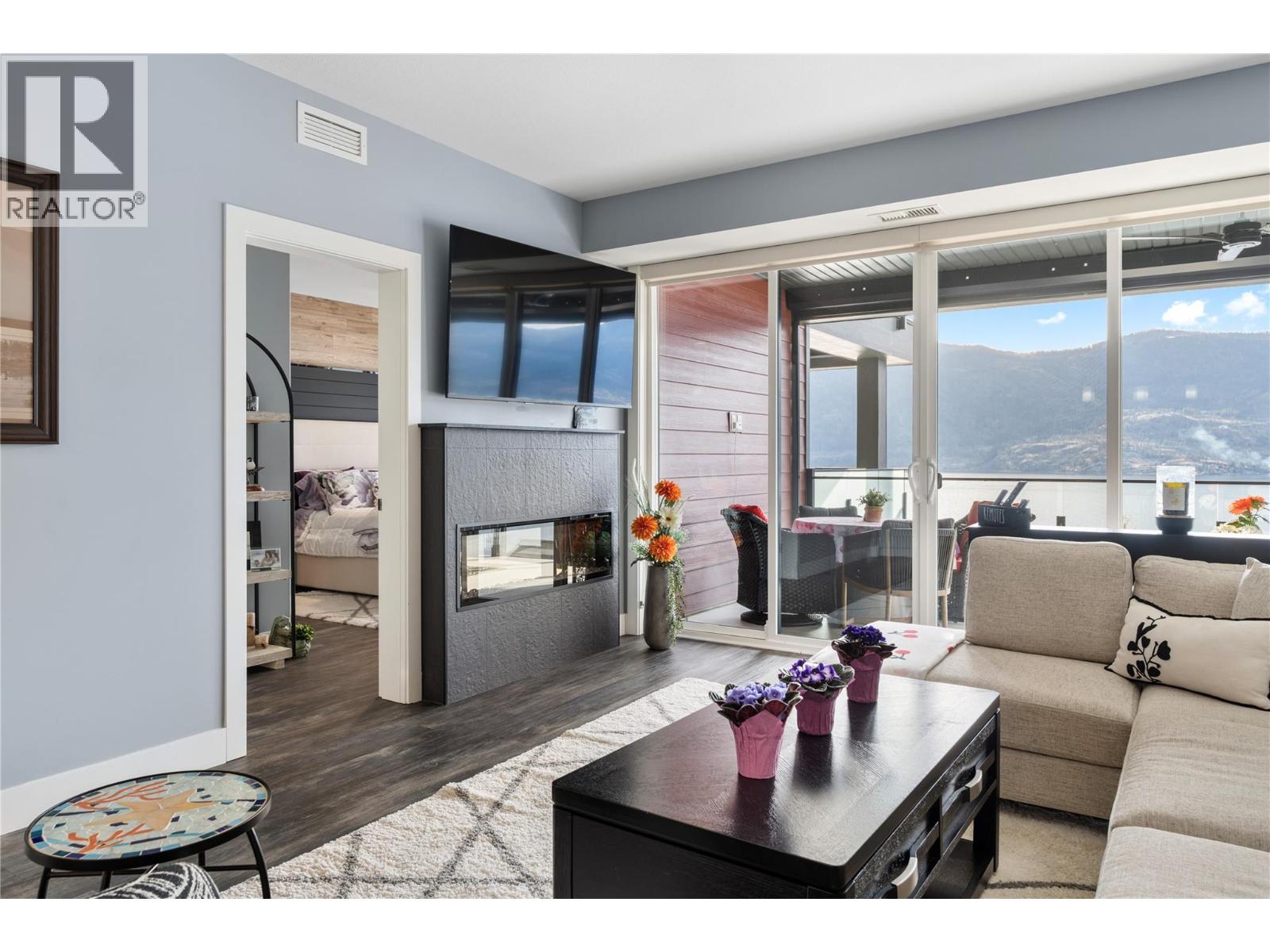 #309 3475 GRANITE CLOSE - 11