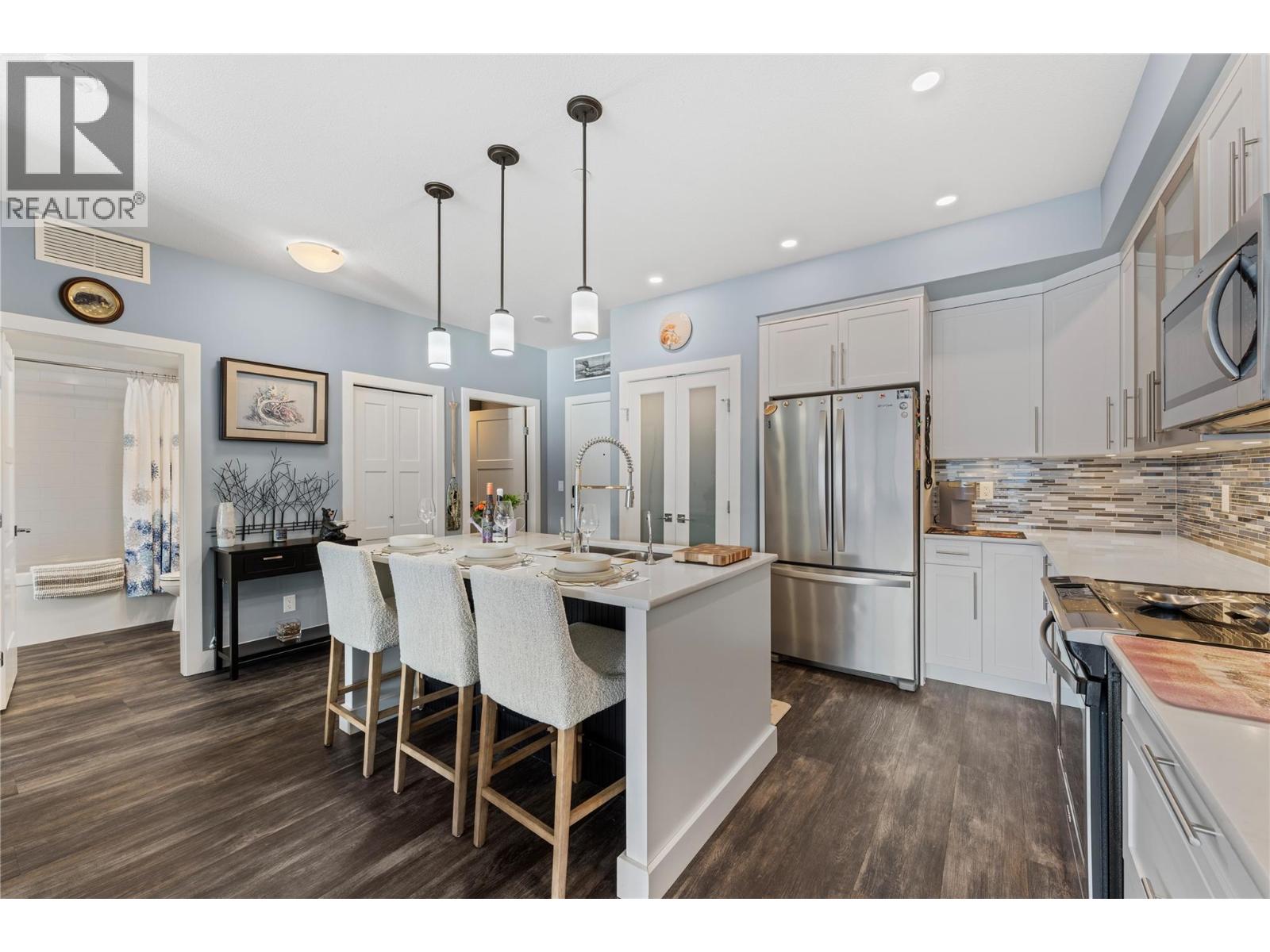 #309 3475 GRANITE CLOSE - Image 2