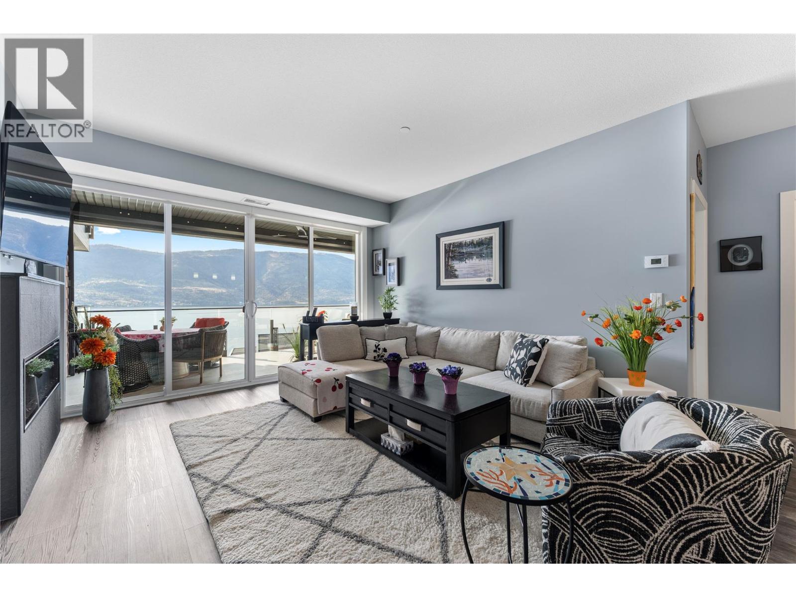 #309 3475 GRANITE CLOSE - 10