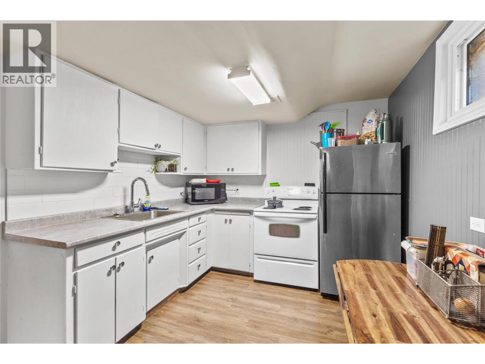 407/409 MULBERRY AVENUE - 13