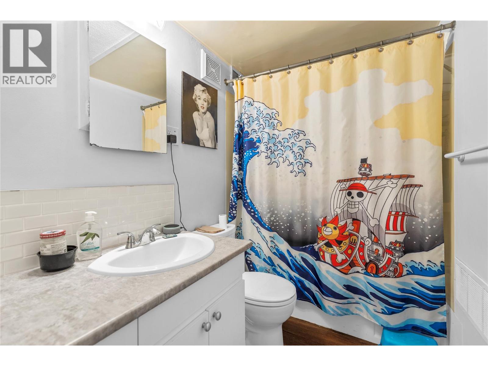 407/409 MULBERRY AVENUE - 15