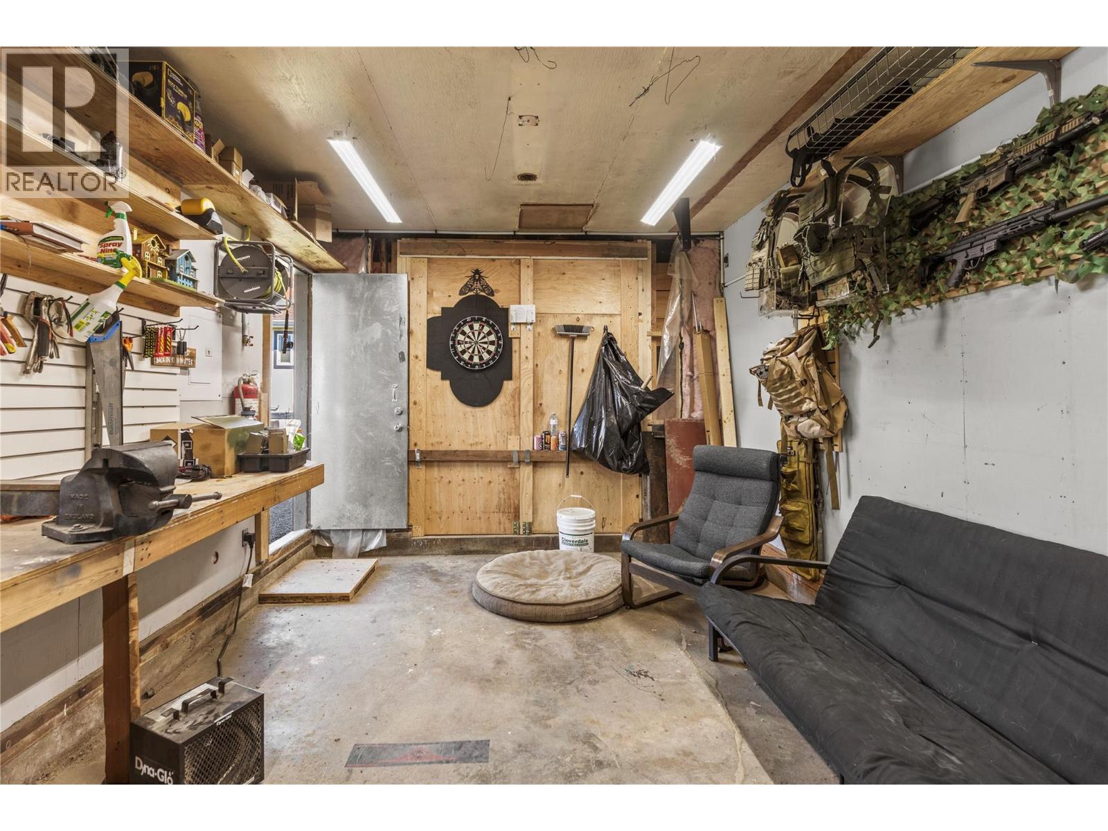 407/409 MULBERRY AVENUE - 20