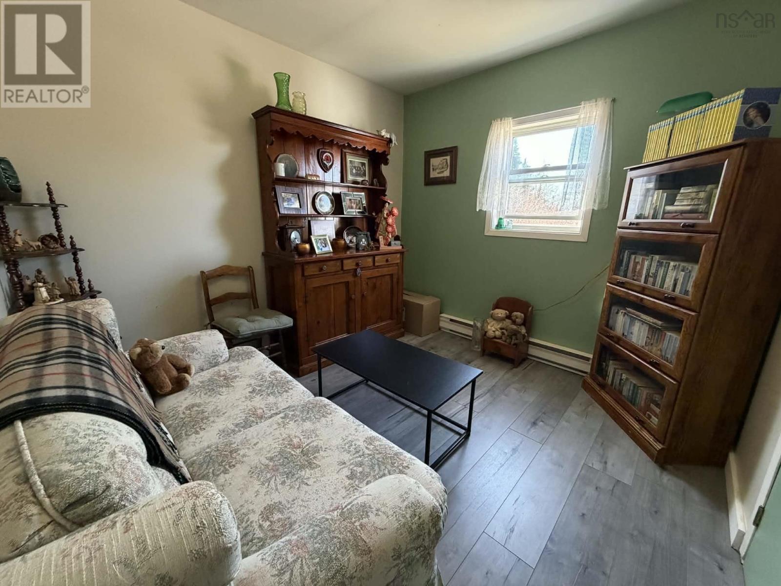 Property 38 of 47 of 126 Pembroke Road