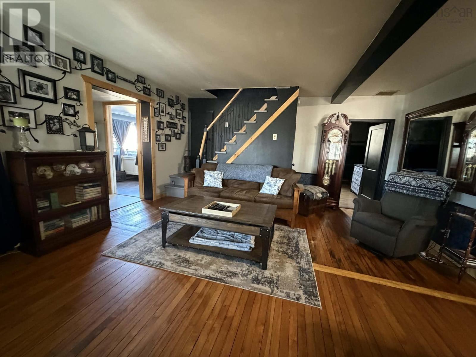 Property 7 of 47 of 126 Pembroke Road