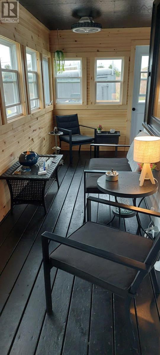 Property 45 of 47 of 126 Pembroke Road