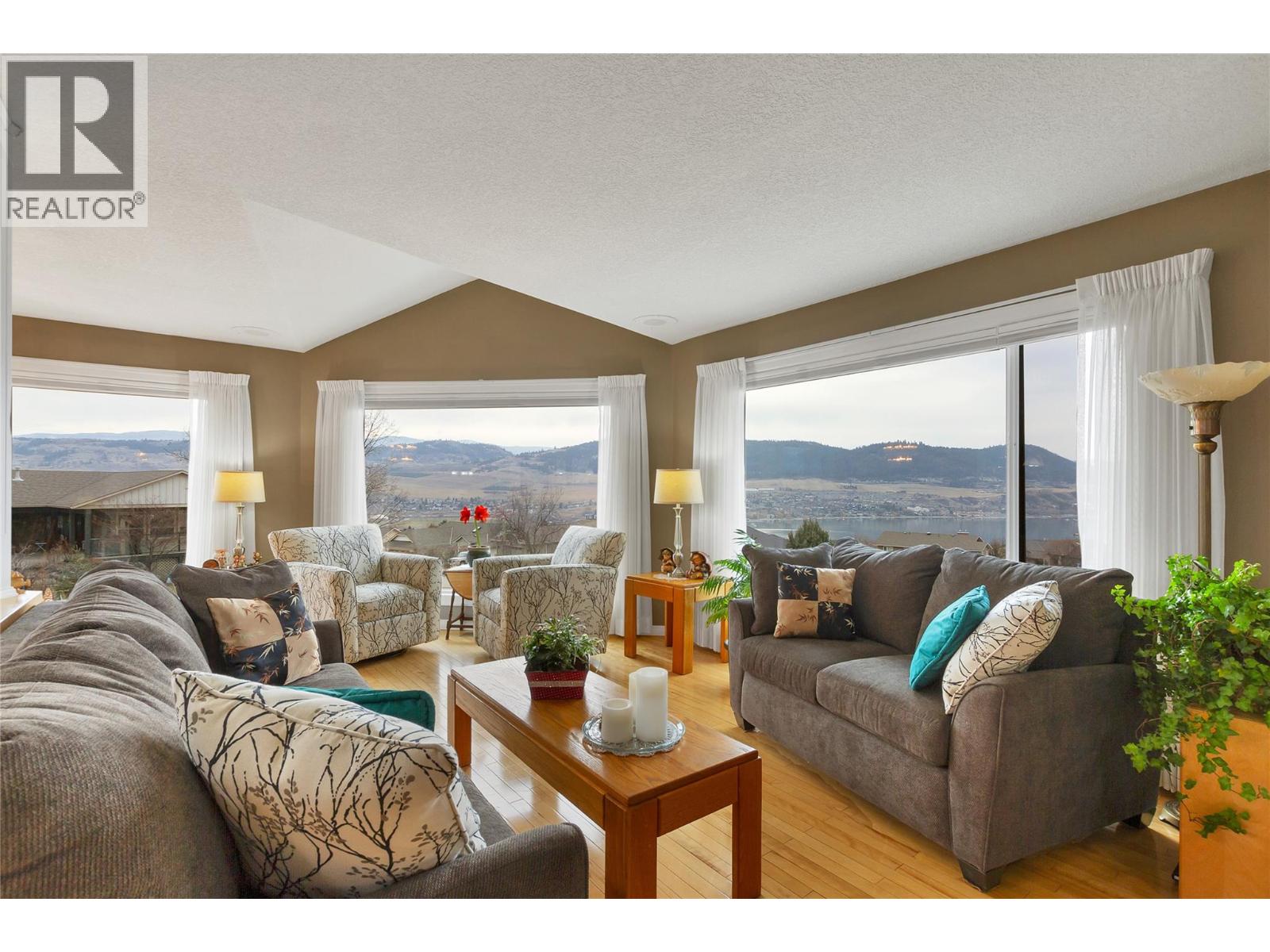 7020 LAKERIDGE DRIVE - 7