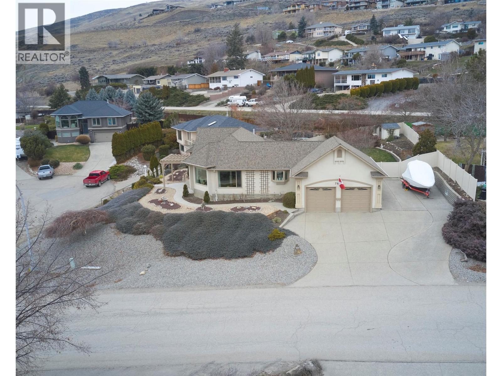 7020 LAKERIDGE DRIVE - 72