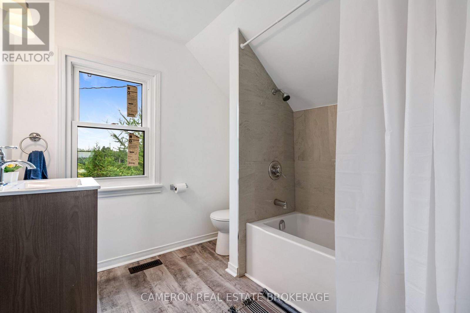 4141 HELMER ROAD — photo 28