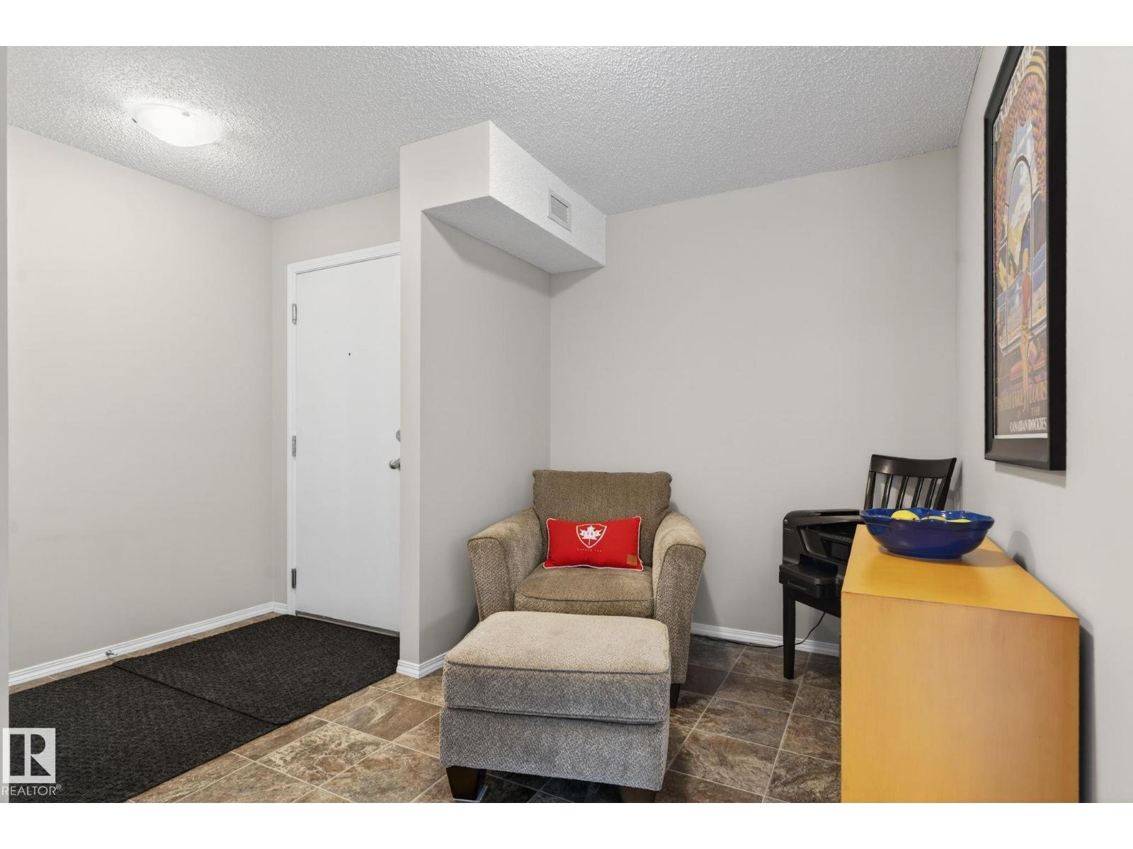 #215 1080 MCCONACHIE BV NW, Edmonton