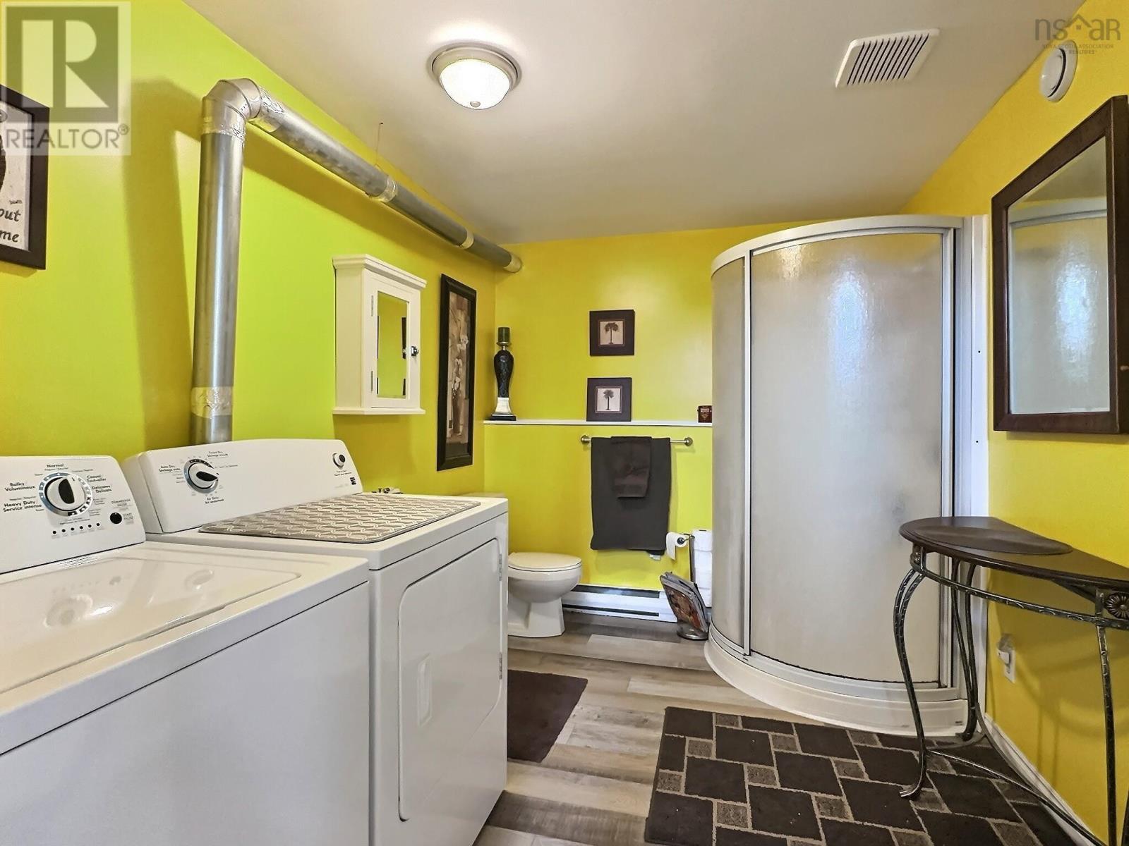 Property 19 of 21 of 17 Menlow Court