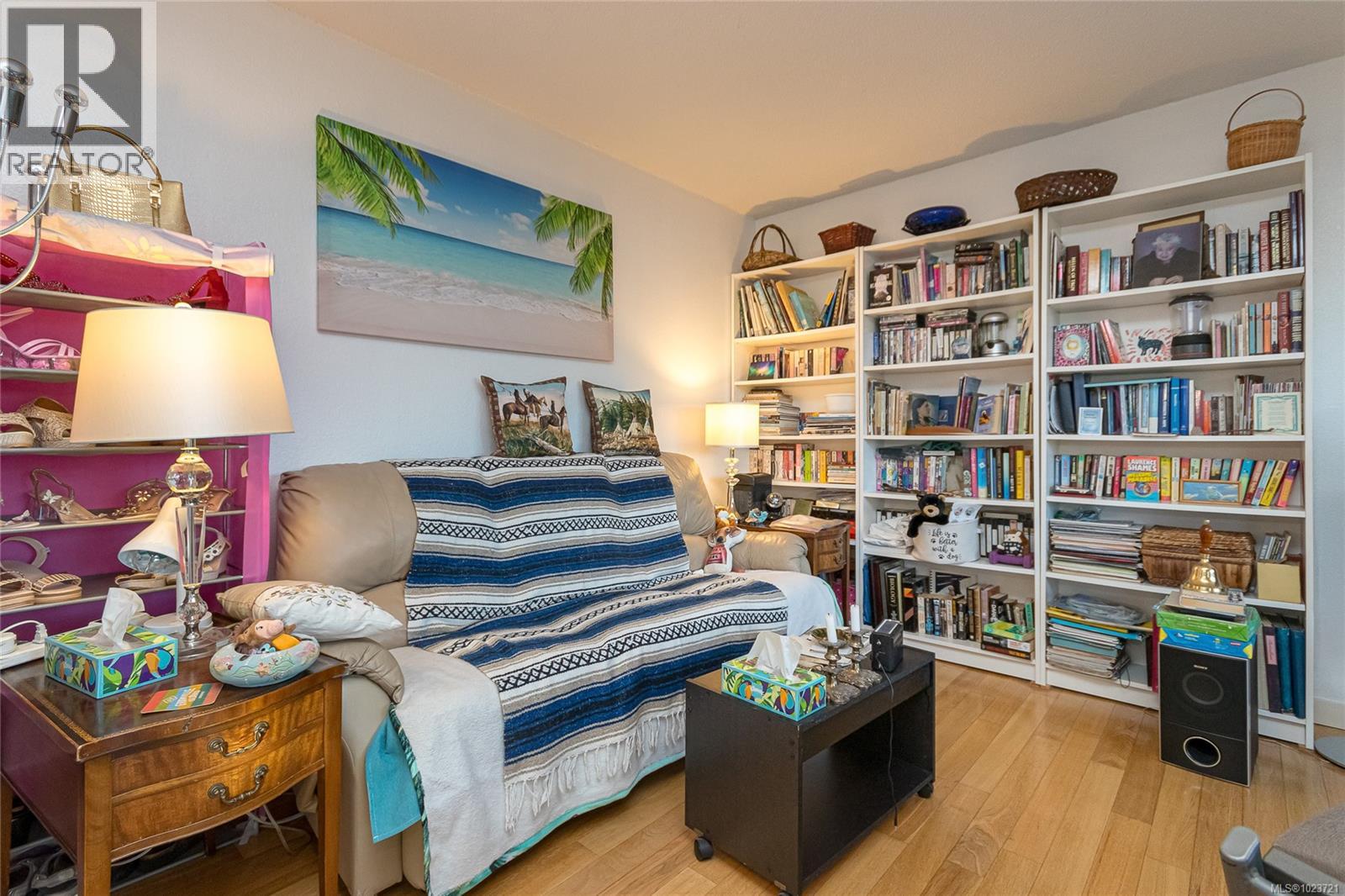 #405 3800 QUADRA ST - 5