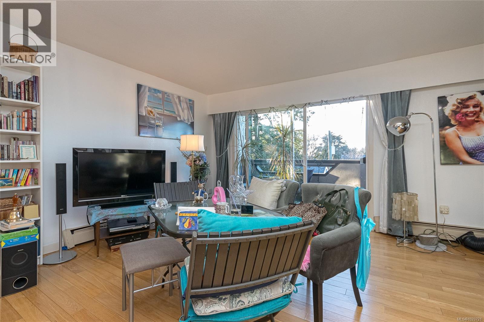 #405 3800 QUADRA ST - 8