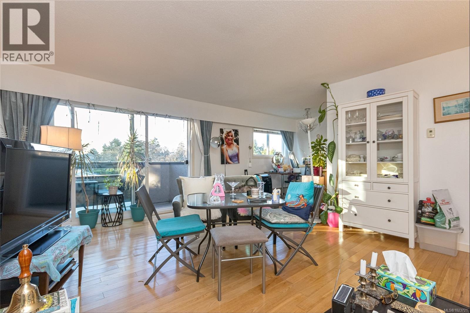 #405 3800 QUADRA ST - 7